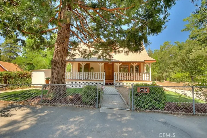 299 Nob Place, Crestline, California 92325