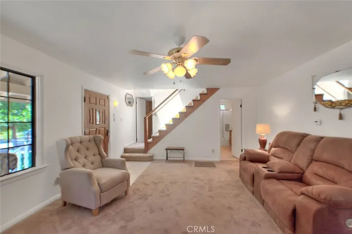 299 Nob Place, Crestline, California 92325