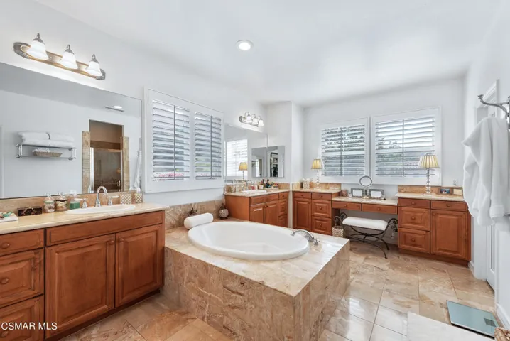 255 Valley Gate Rd Simi Valley-67