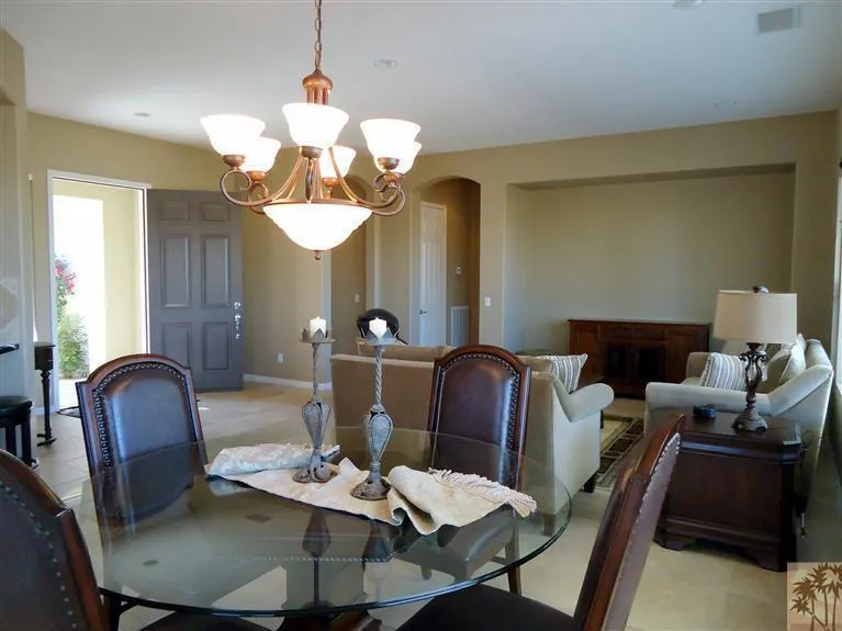 gallery-image 4