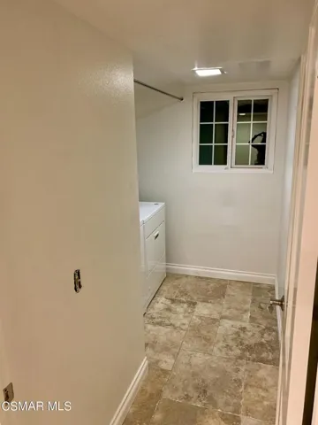 JPEG image 96