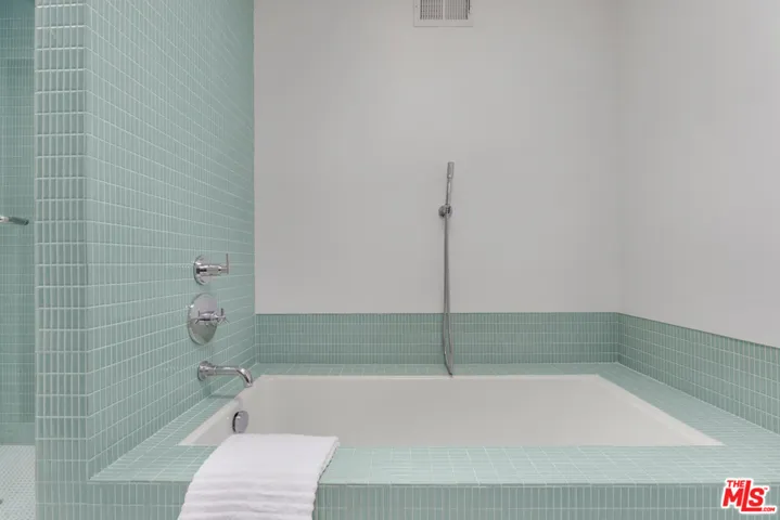 1131 20th Street 3, Santa Monica, California 90403