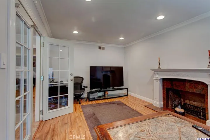 7034 Costello Avenue, Van Nuys, California 91405