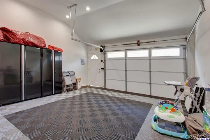 7034 Costello Avenue, Van Nuys, California 91405