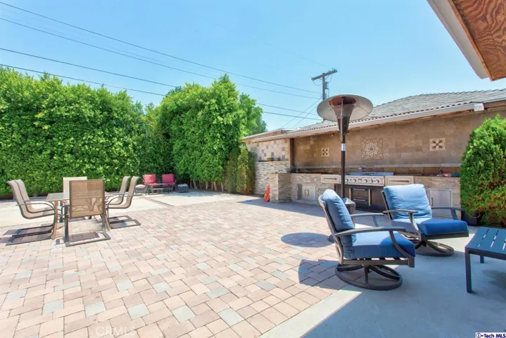 7034 Costello Avenue, Van Nuys, California 91405