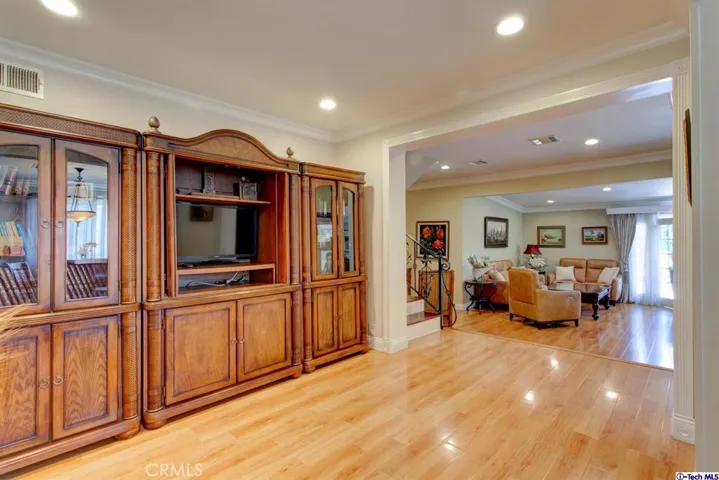 7034 Costello Avenue, Van Nuys, California 91405