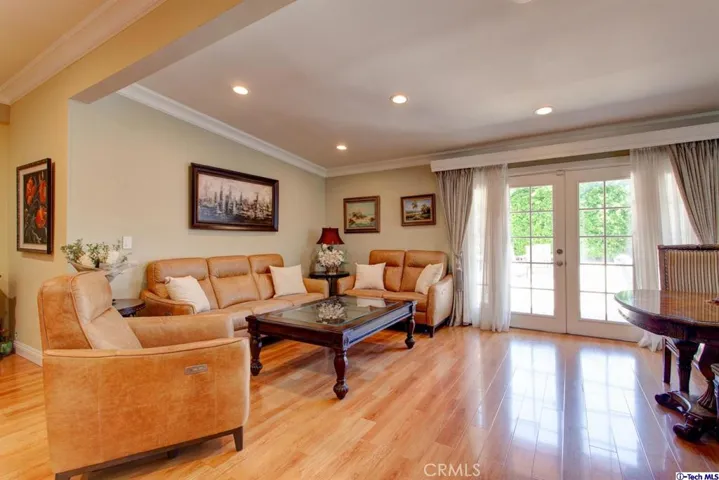 7034 Costello Avenue, Van Nuys, California 91405
