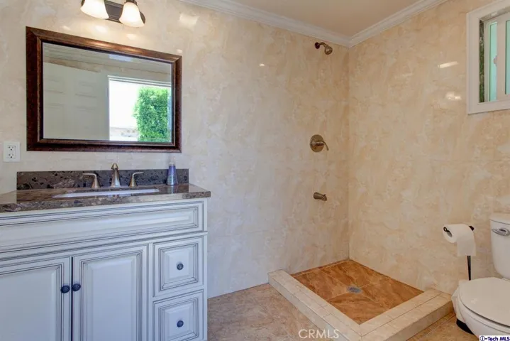 7034 Costello Avenue, Van Nuys, California 91405