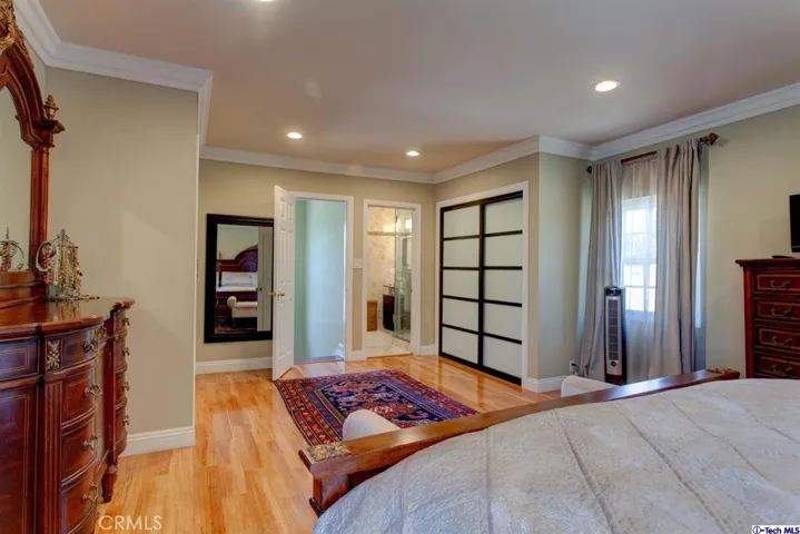 7034 Costello Avenue, Van Nuys, California 91405