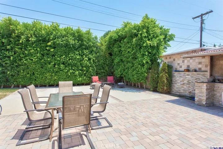 7034 Costello Avenue, Van Nuys, California 91405