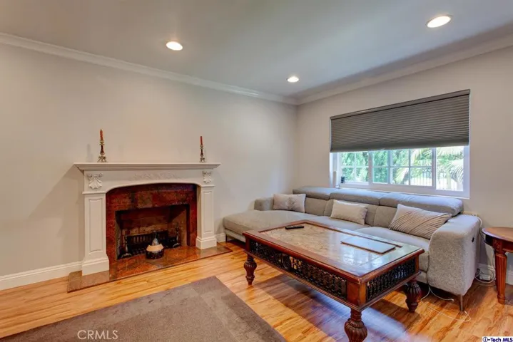 7034 Costello Avenue, Van Nuys, California 91405