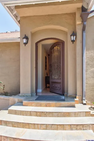 7034 Costello Avenue, Van Nuys, California 91405