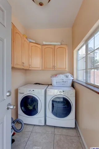 7034 Costello Avenue, Van Nuys, California 91405