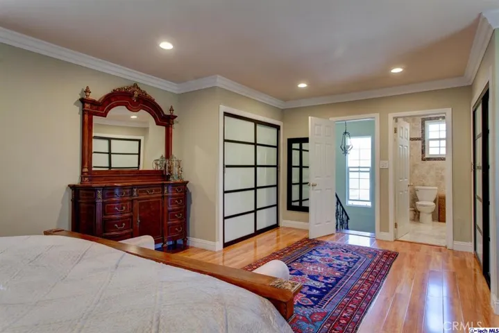 7034 Costello Avenue, Van Nuys, California 91405