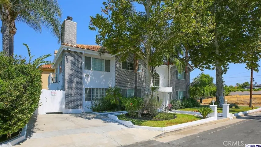 5403 Beckford Avenue, Tarzana, California 91356