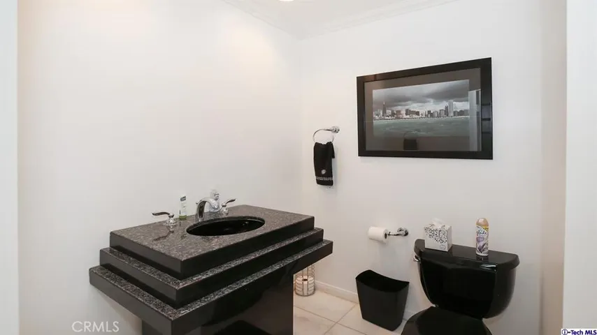 5403 Beckford Avenue, Tarzana, California 91356