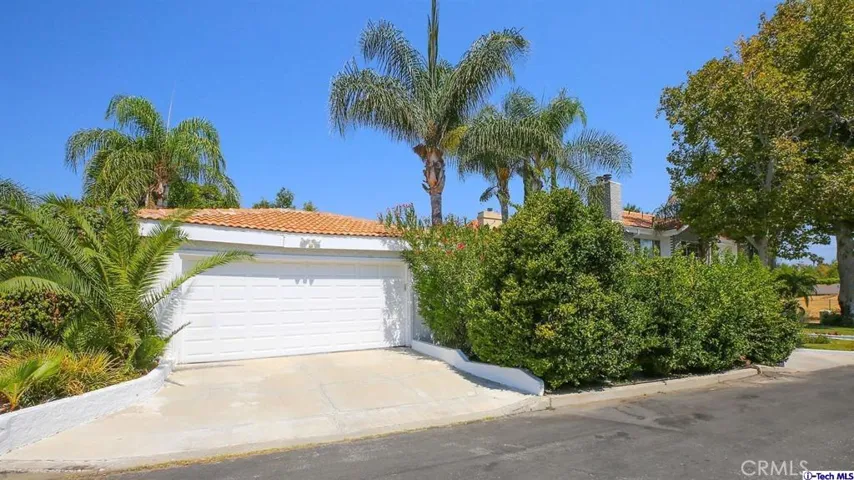 5403 Beckford Avenue, Tarzana, California 91356