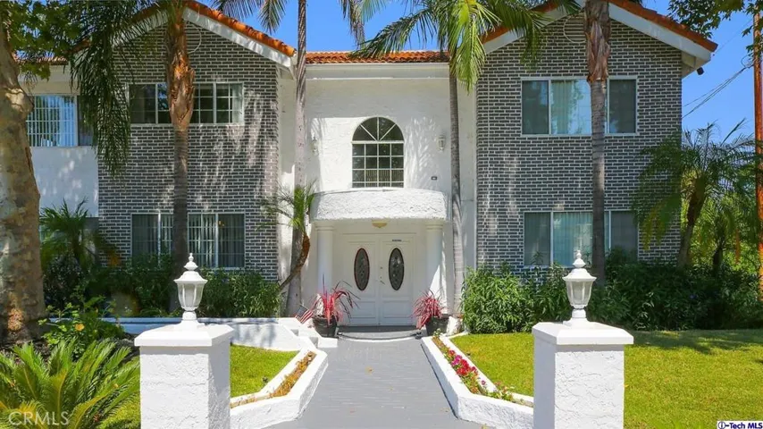 5403 Beckford Avenue, Tarzana, California 91356
