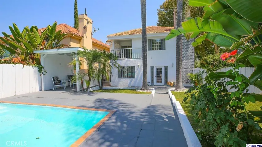 5403 Beckford Avenue, Tarzana, California 91356