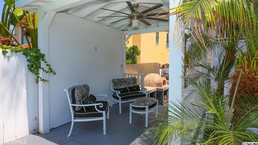 5403 Beckford Avenue, Tarzana, California 91356