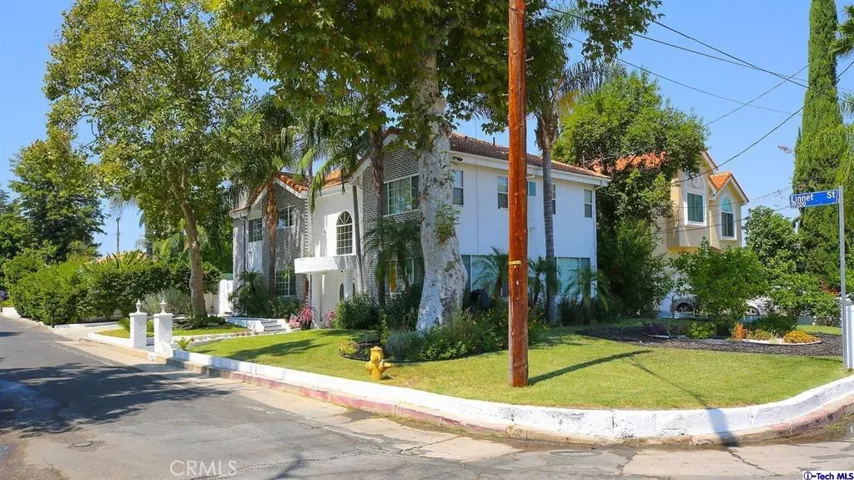 5403 Beckford Avenue, Tarzana, California 91356