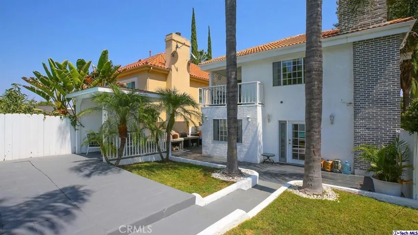 5403 Beckford Avenue, Tarzana, California 91356