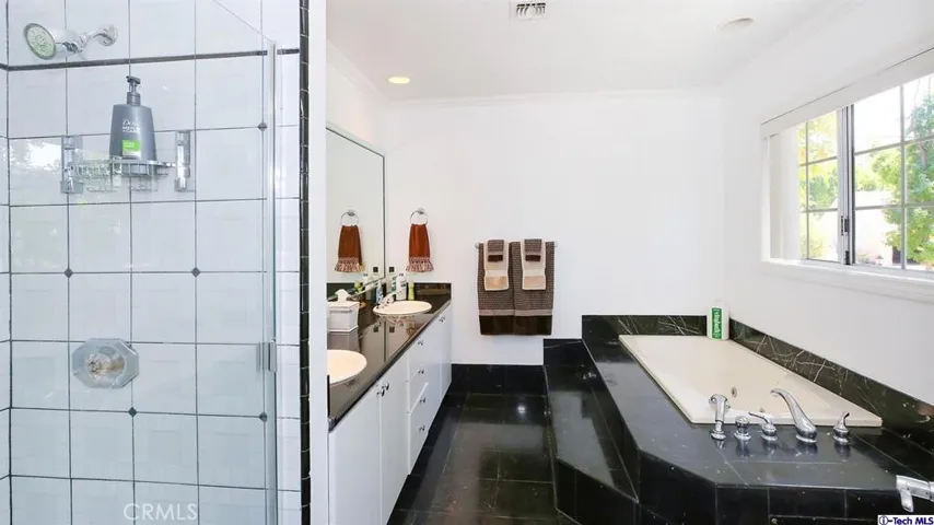 5403 Beckford Avenue, Tarzana, California 91356