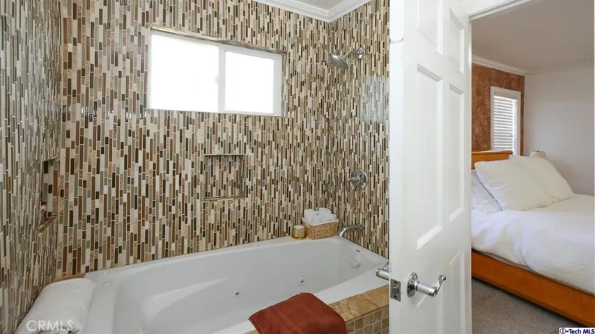 5403 Beckford Avenue, Tarzana, California 91356