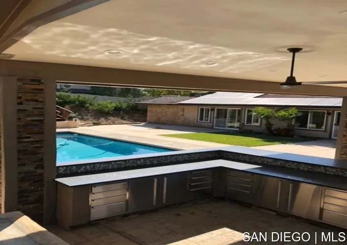 14001 Painted Desert Rd, Poway, California 92064