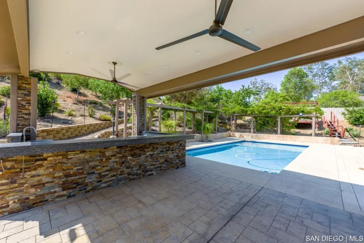 14001 Painted Desert Rd, Poway, California 92064