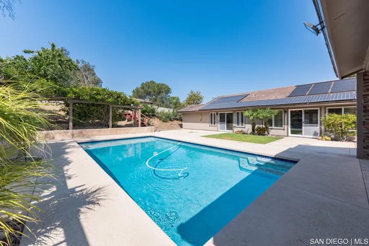 14001 Painted Desert Rd, Poway, California 92064
