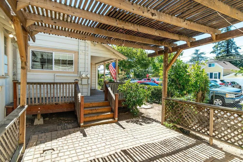 358 6th Street, Gilroy, California 95020 home-pic-10