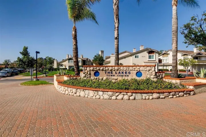 10110 Palm Glen 9, Santee, California 92071