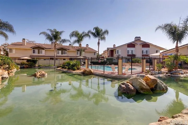 10110 Palm Glen 9, Santee, California 92071