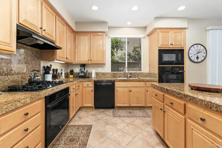 6622 Sitio Sago, Carlsbad, California 92011