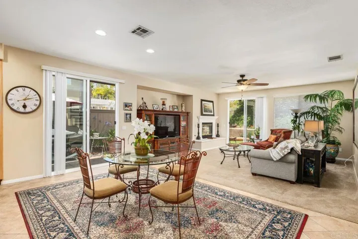6622 Sitio Sago, Carlsbad, California 92011