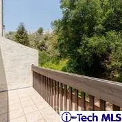 49 Glenflow Court, Glendale, California 91206
