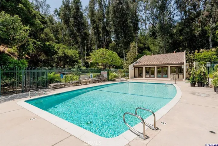 49 Glenflow Court, Glendale, California 91206