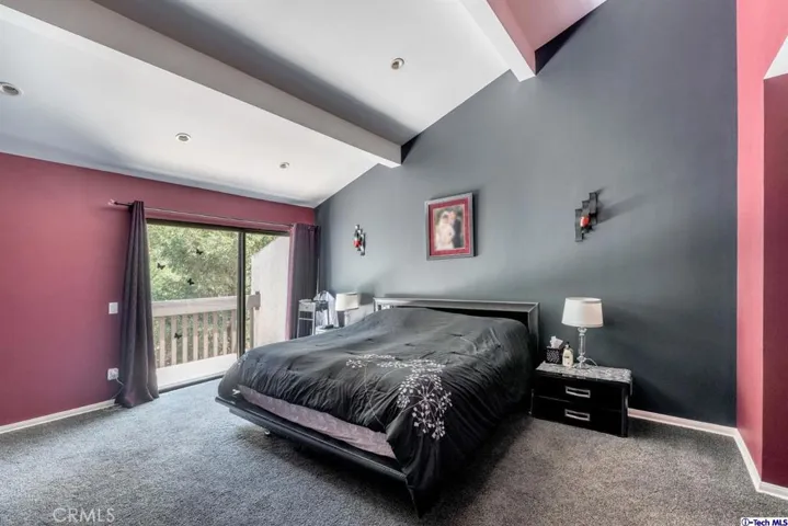 49 Glenflow Court, Glendale, California 91206