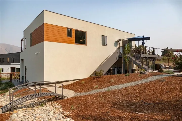 520 Perkins Lane, San Luis Obispo, California 93401