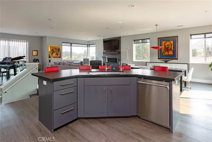 Kitchen island