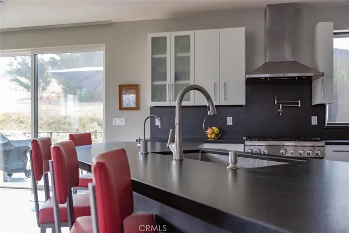 Breakfast bar