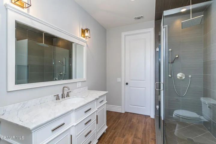 GUEST HOUSE BATHROOM
