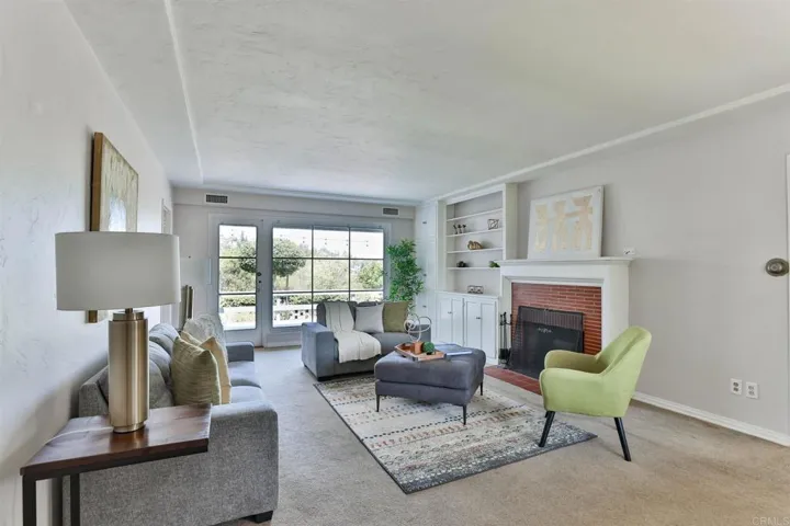 4418 Upland Street, La Mesa, California 91941