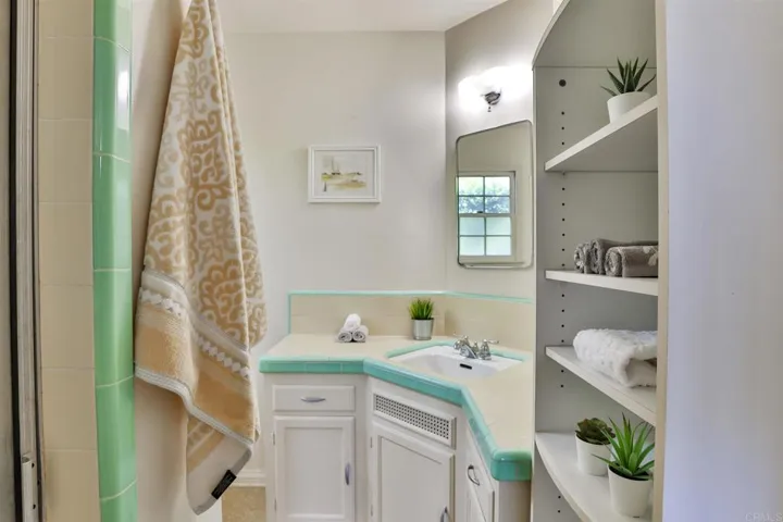 4418 Upland Street, La Mesa, California 91941