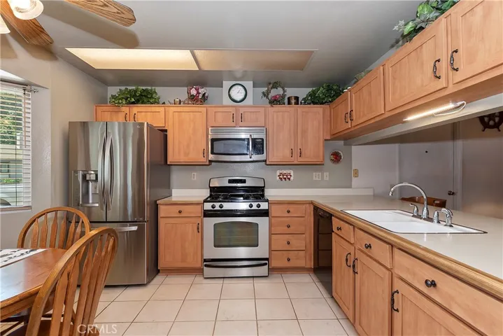 3199 Bexfield Court, Riverside, California 92503