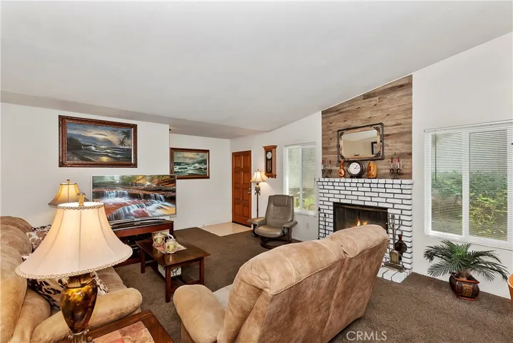 3199 Bexfield Court, Riverside, California 92503