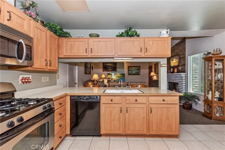 3199 Bexfield Court, Riverside, California 92503