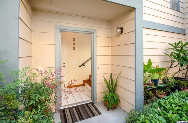 701 E Harvard Street 13, Glendale, California 91205