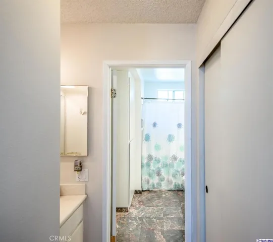 701 E Harvard Street 13, Glendale, California 91205
